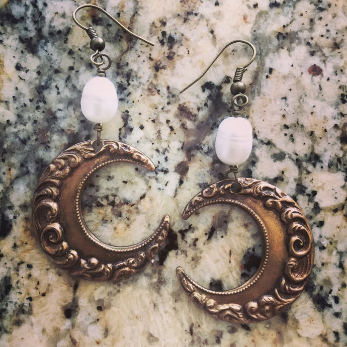 Moon and Pearls Earrings